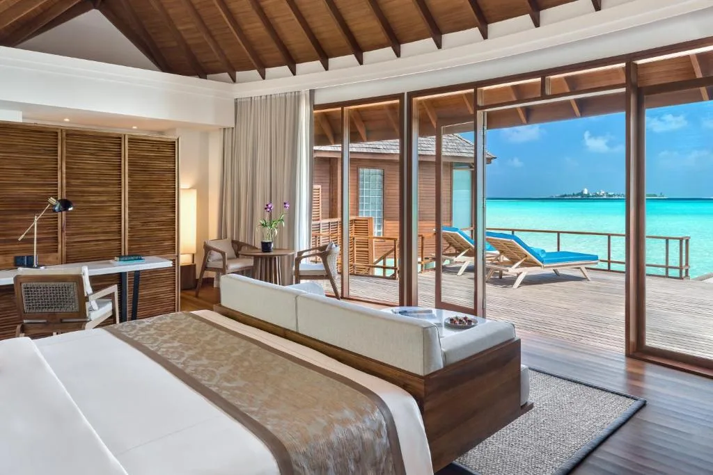Anantara Dhigu Maldives Resort: another view