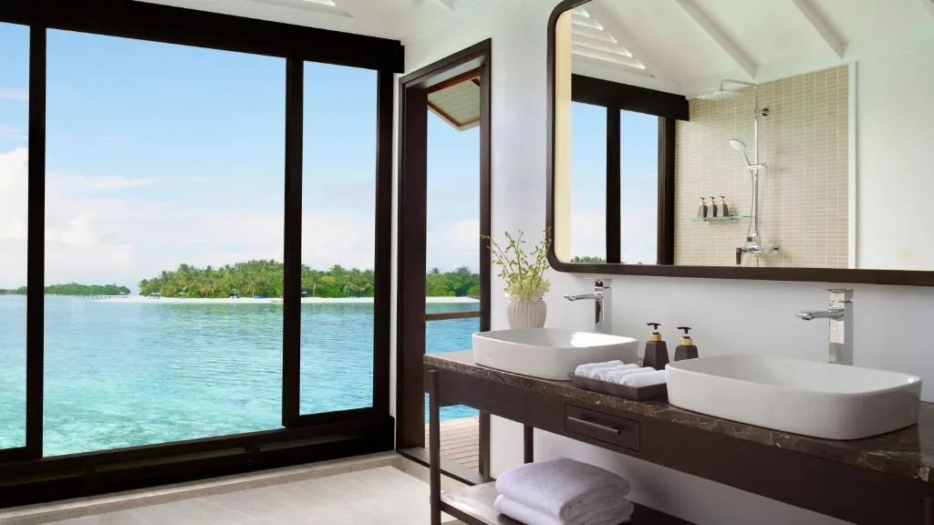 Anantara Veli Maldives Resort: another view