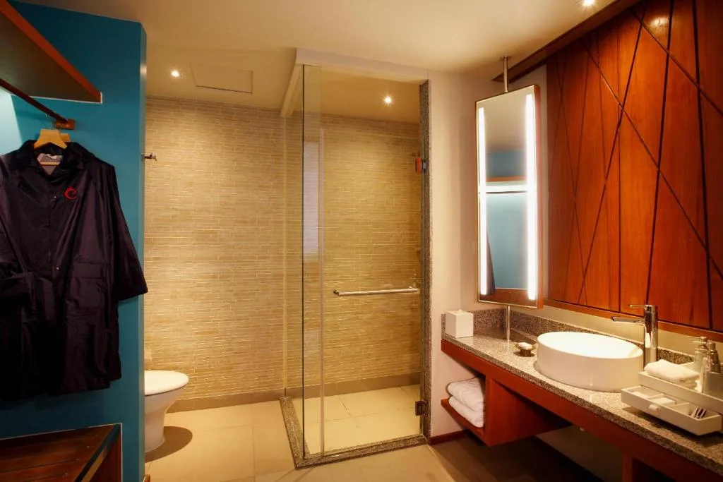 Centara Ras Fushi Resort & Spa Maldives: another view