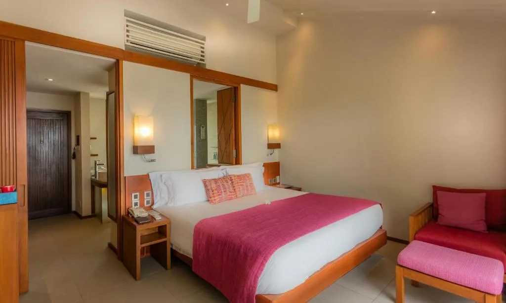 Centara Ras Fushi Resort & Spa Maldives: another view