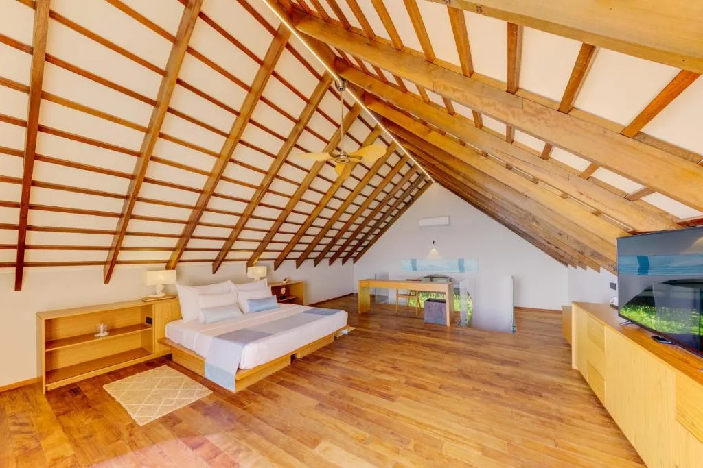 Cinnamon Velifushi Maldives: another view