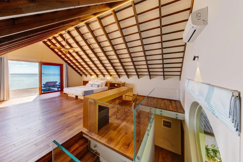 Cinnamon Velifushi Maldives: another view