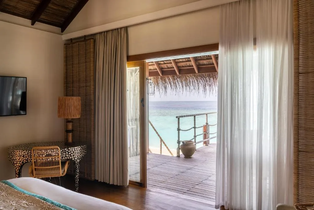Constance Moofushi Maldives: another view