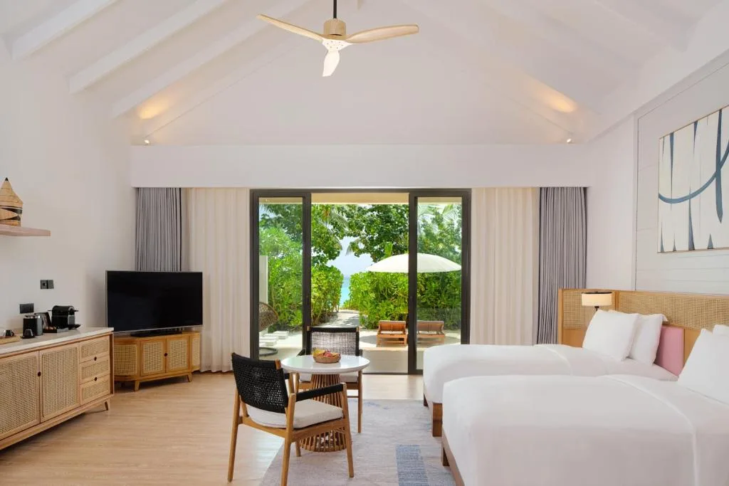 dusitD2 Feydhoo Maldives: another view