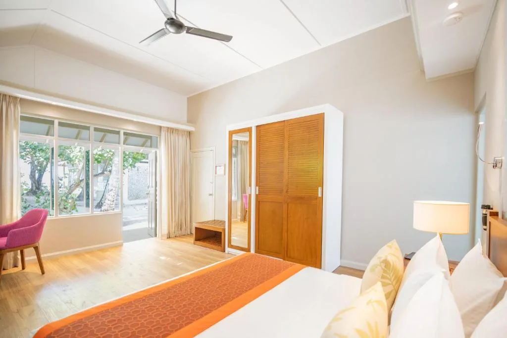 Ellaidhoo Maldives by Cinnamon: another view