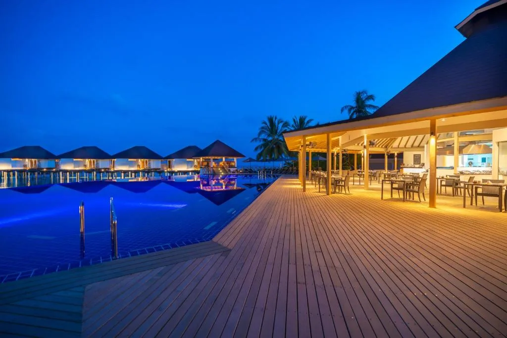 Ellaidhoo Maldives by Cinnamon: another view