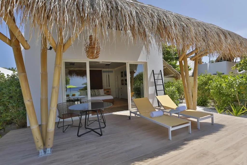 Emerald Maldives Resort & Spa: another view