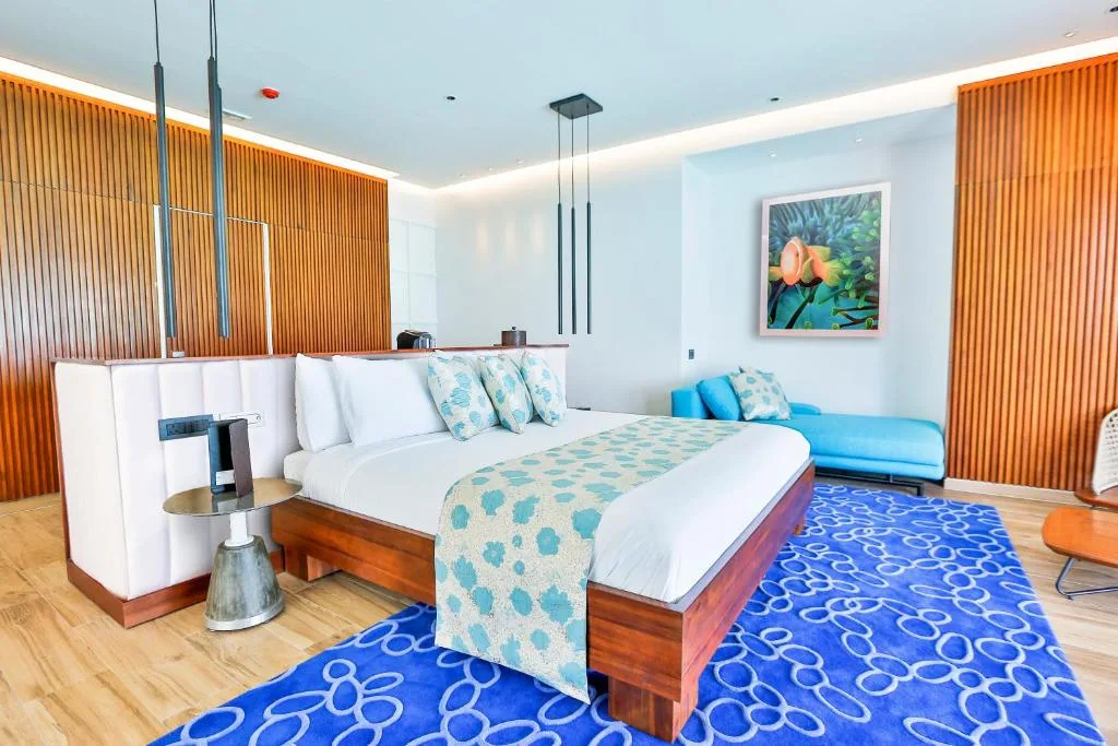 Emerald Maldives Resort & Spa: another view