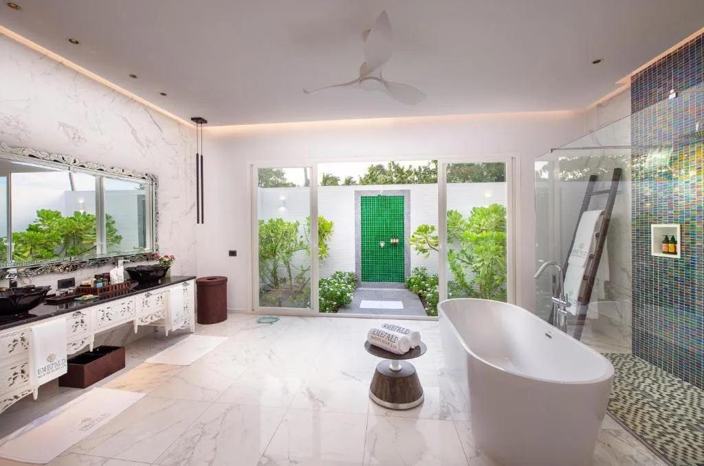 Emerald Maldives Resort & Spa: another view