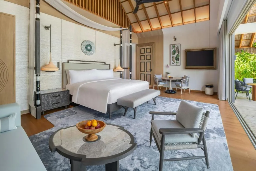 JW Marriott Maldives Kaafu Atoll Island Resort: another view
