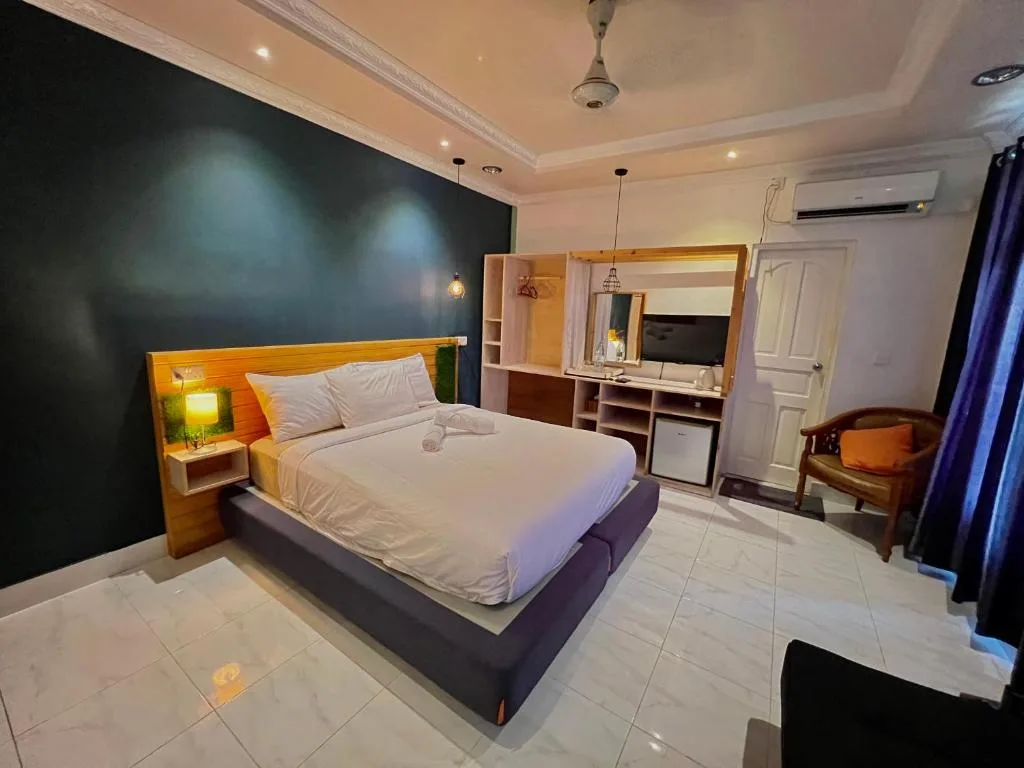 Koimala Hotel: another view