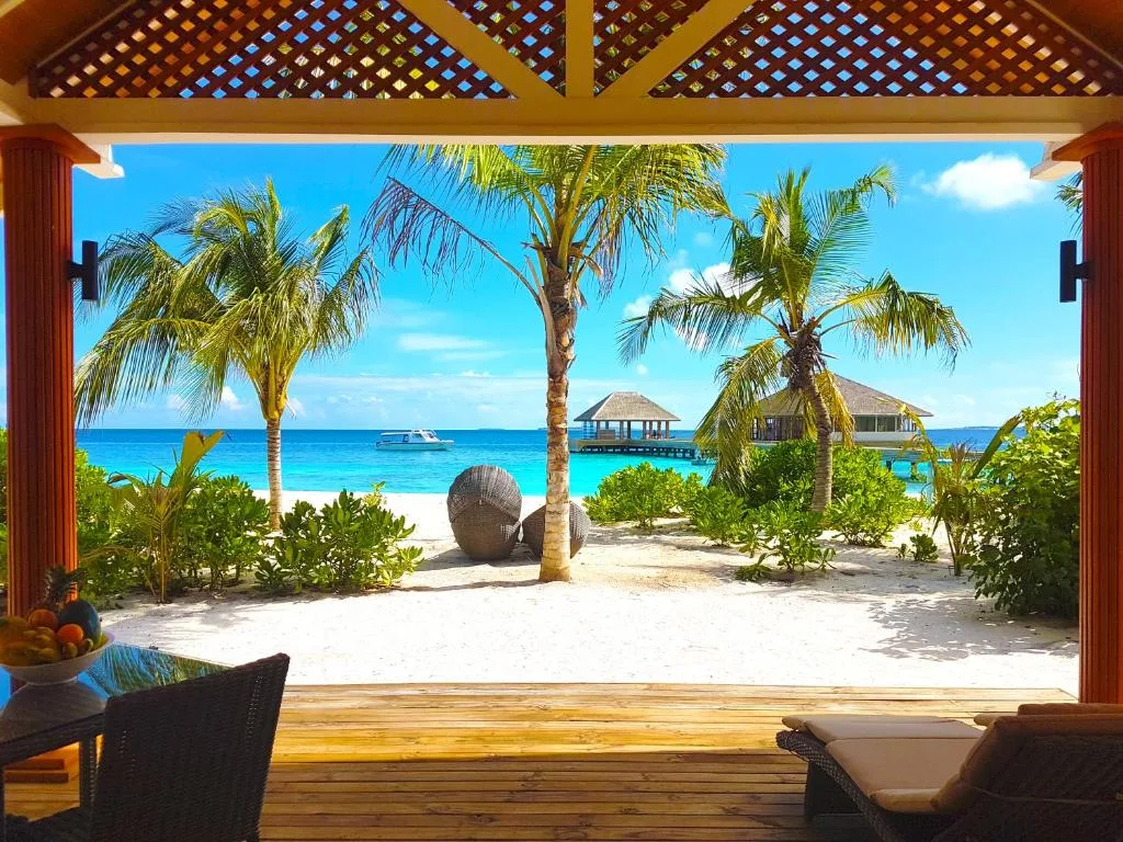 Kudafushi Resort & Spa: another view