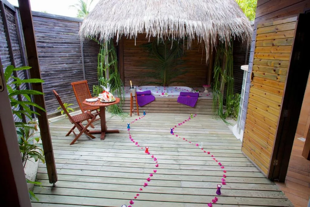 Kuredu Island Resort & Spa: another view