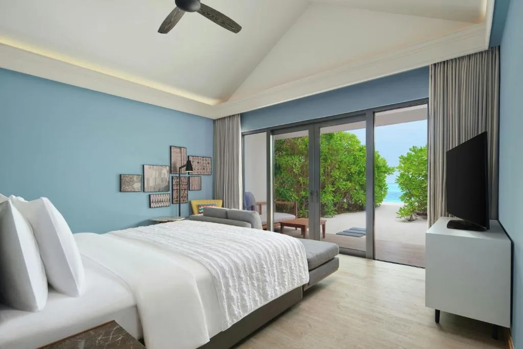 Le Meridien Maldives Resort & Spa: another view