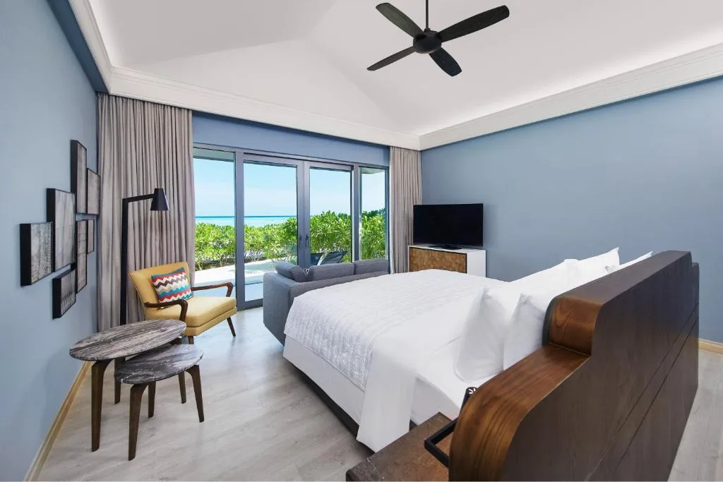Le Meridien Maldives Resort & Spa: another view
