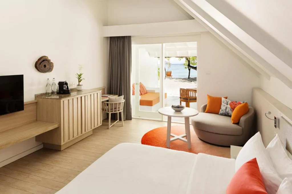 LUX* South Ari Atoll Resort & Villas: another view
