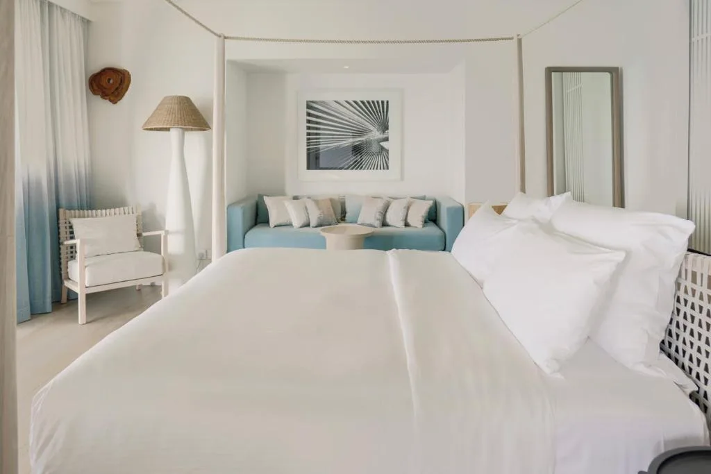 LUX* South Ari Atoll Resort & Villas: another view