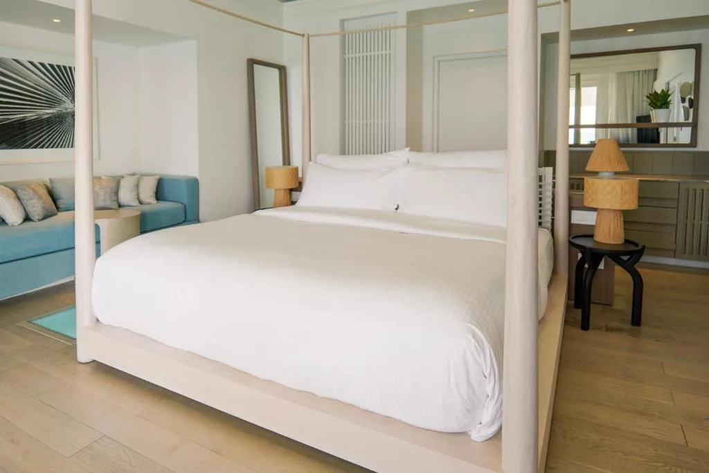 LUX* South Ari Atoll Resort & Villas: another view