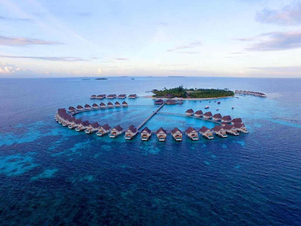 Machchafushi Island Resort & Spa Maldives, The Centara Collection: another view