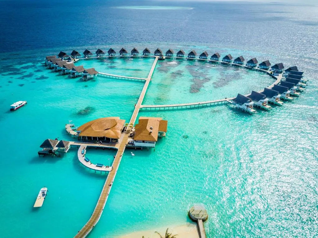 Machchafushi Island Resort & Spa Maldives, The Centara Collection: another view