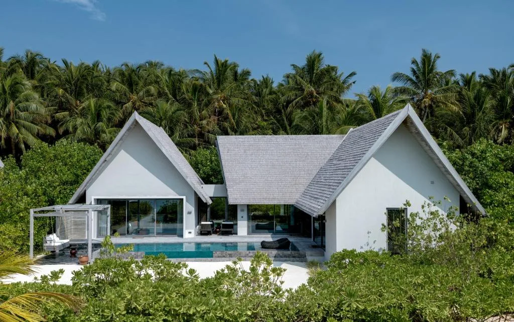 Madifushi Private Island: another view