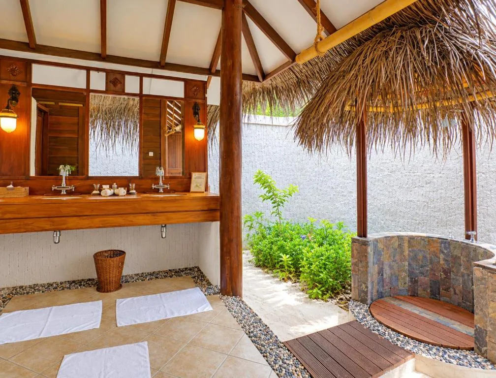 Medhufushi Island Resort: another view