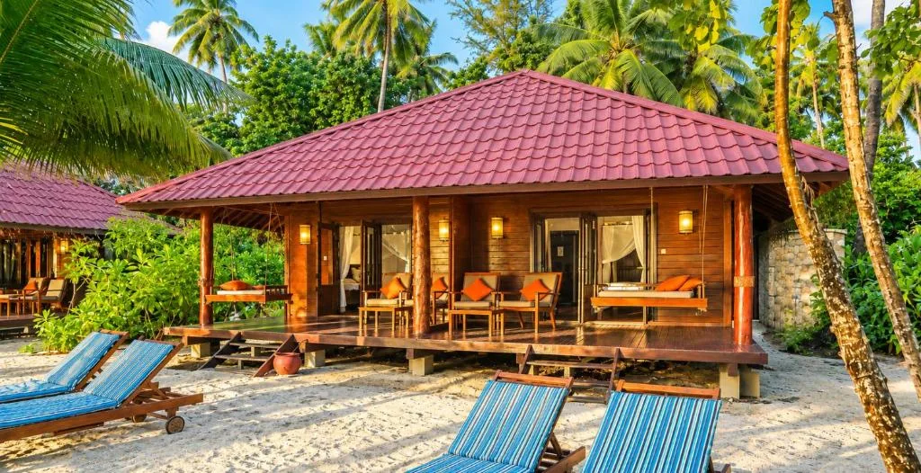 Medhufushi Island Resort: another view