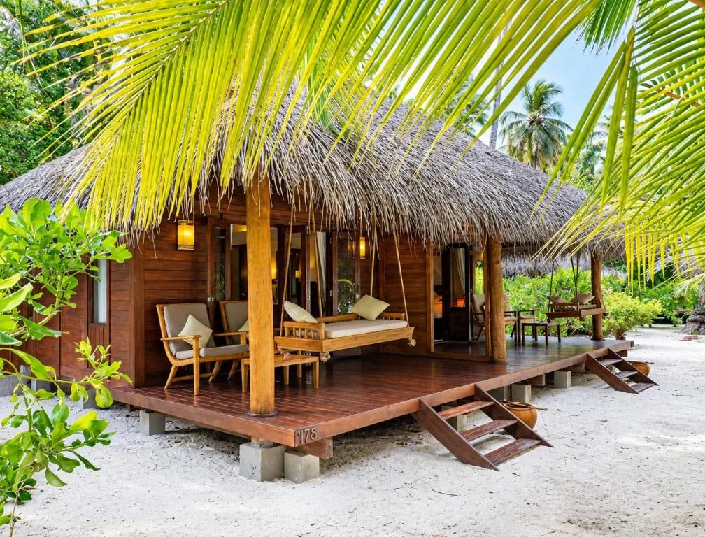 Medhufushi Island Resort: another view