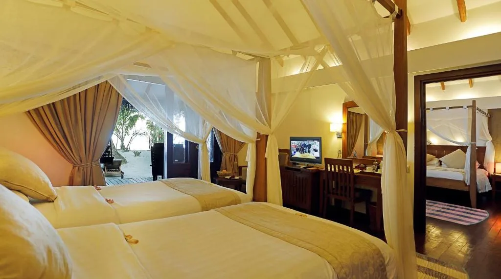 Medhufushi Island Resort: another view