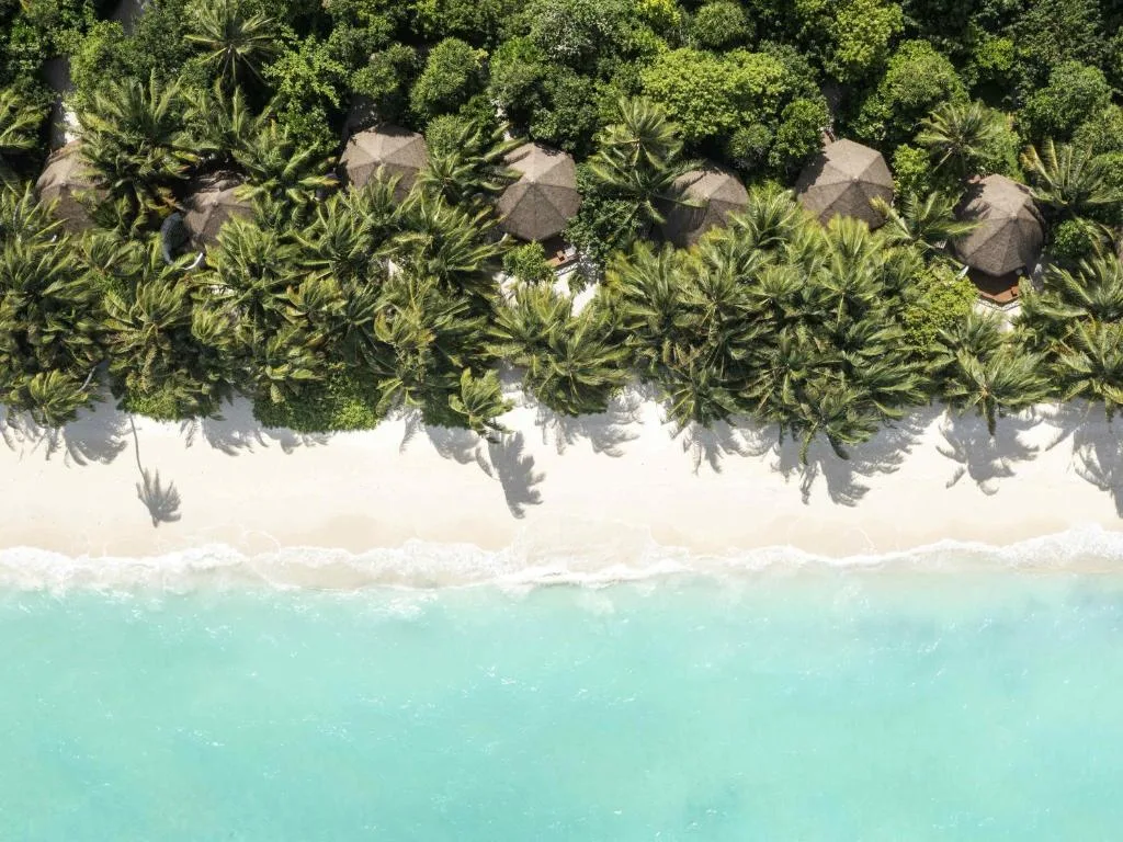 Mercure Maldives Kooddoo: another view