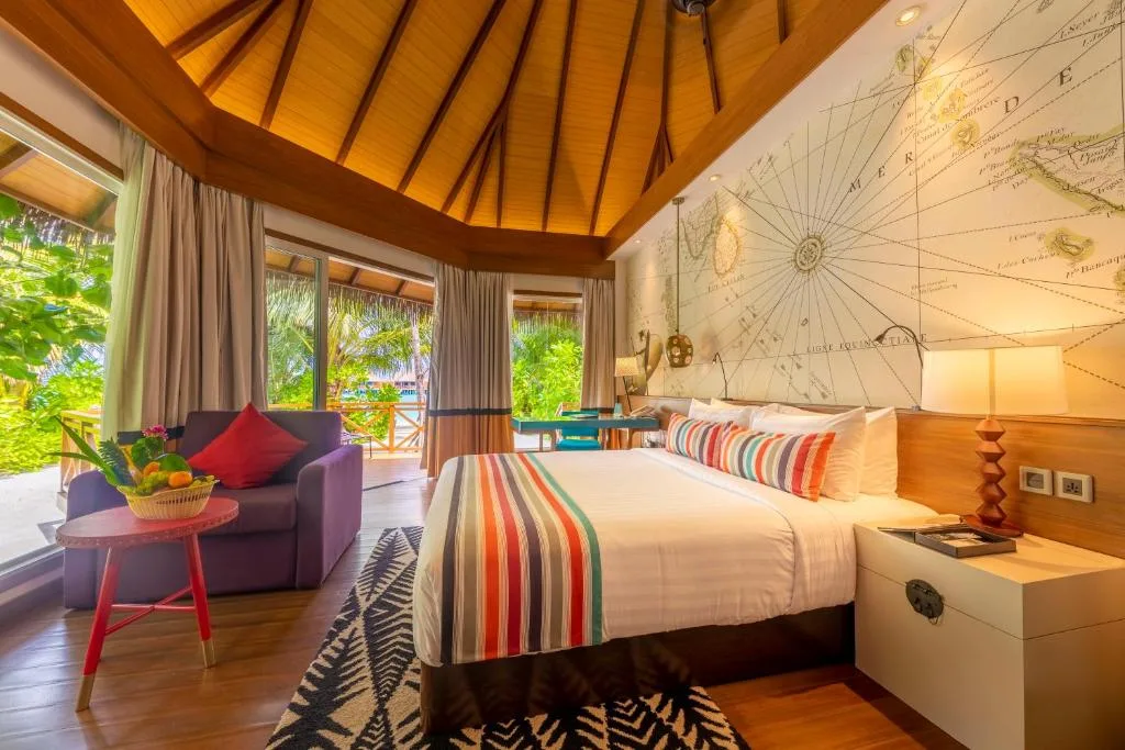 Mercure Maldives Kooddoo: another view