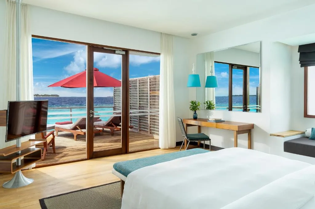 Niva Dhigali Maldives: another view