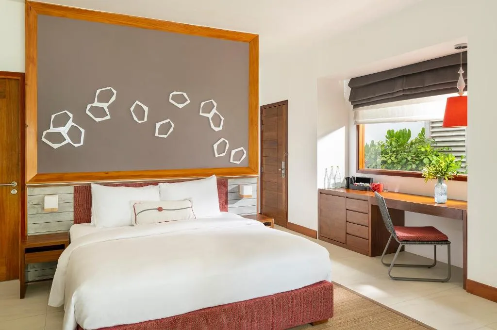Niva Dhigali Maldives: another view