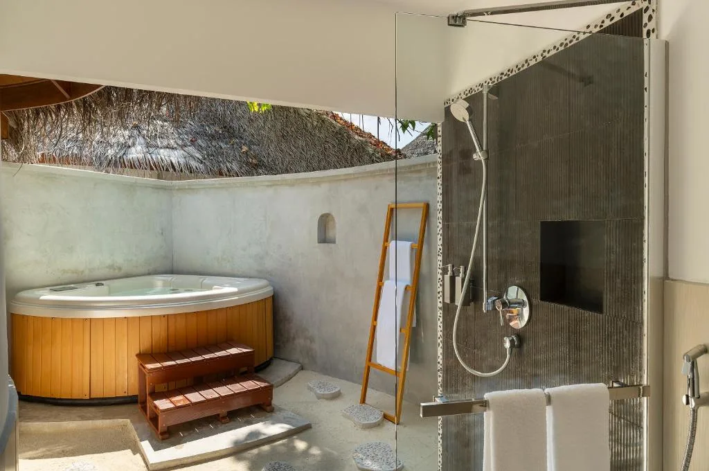 Niva Kuramathi Maldives: another view