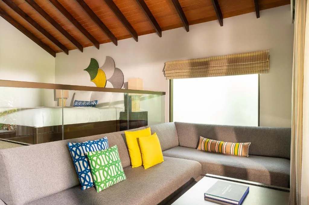 Niva Velassaru Maldives: another view