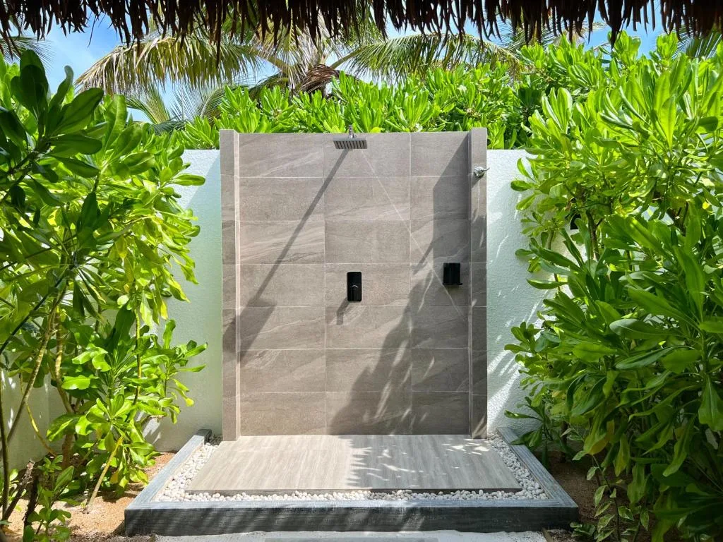 NOOE Maldives Kunaavashi: another view