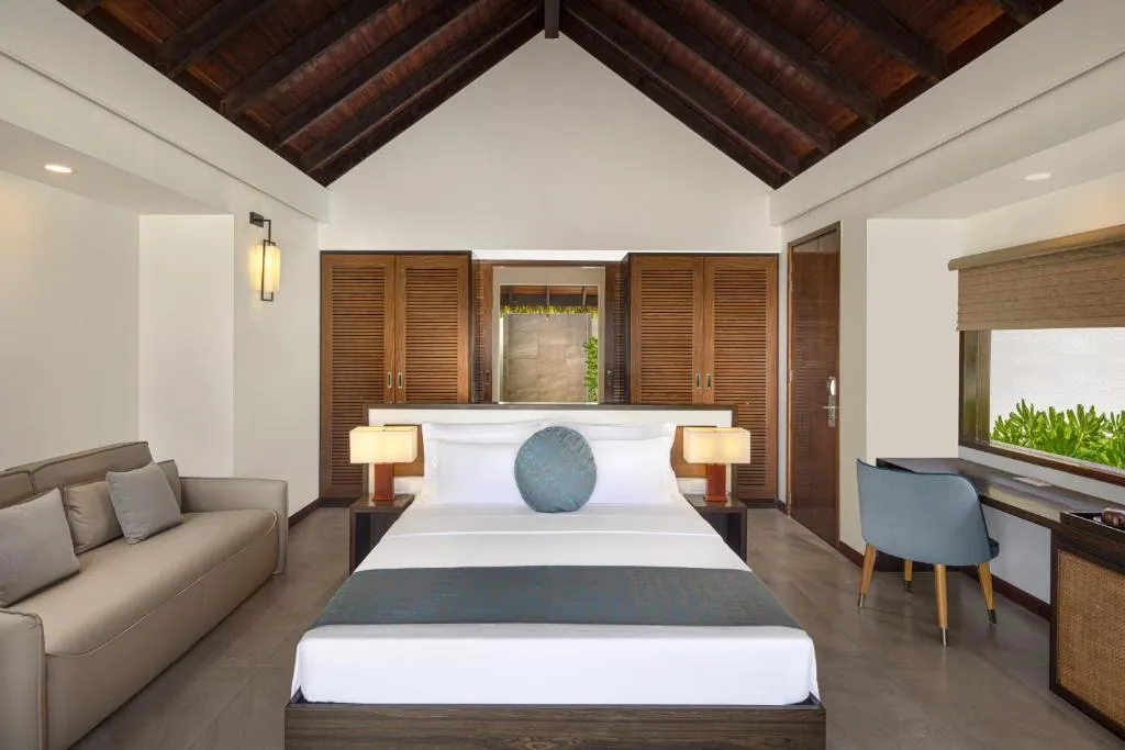 NOOE Maldives Kunaavashi: another view