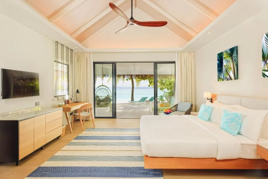 Nova Maldives: another view