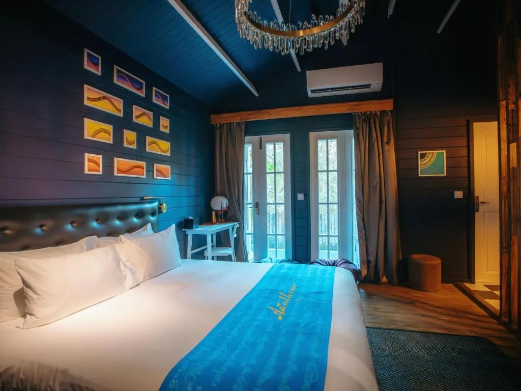 Oaga Art Resort Maldives: another view