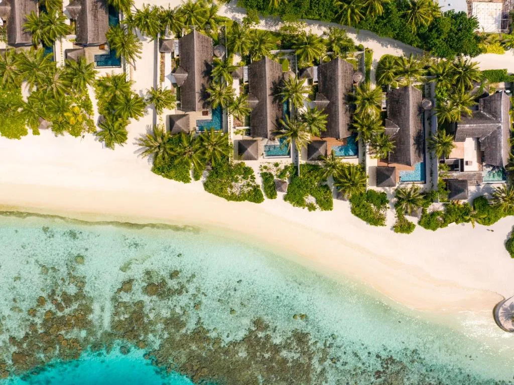 OZEN RESERVE BOLIFUSHI: another view