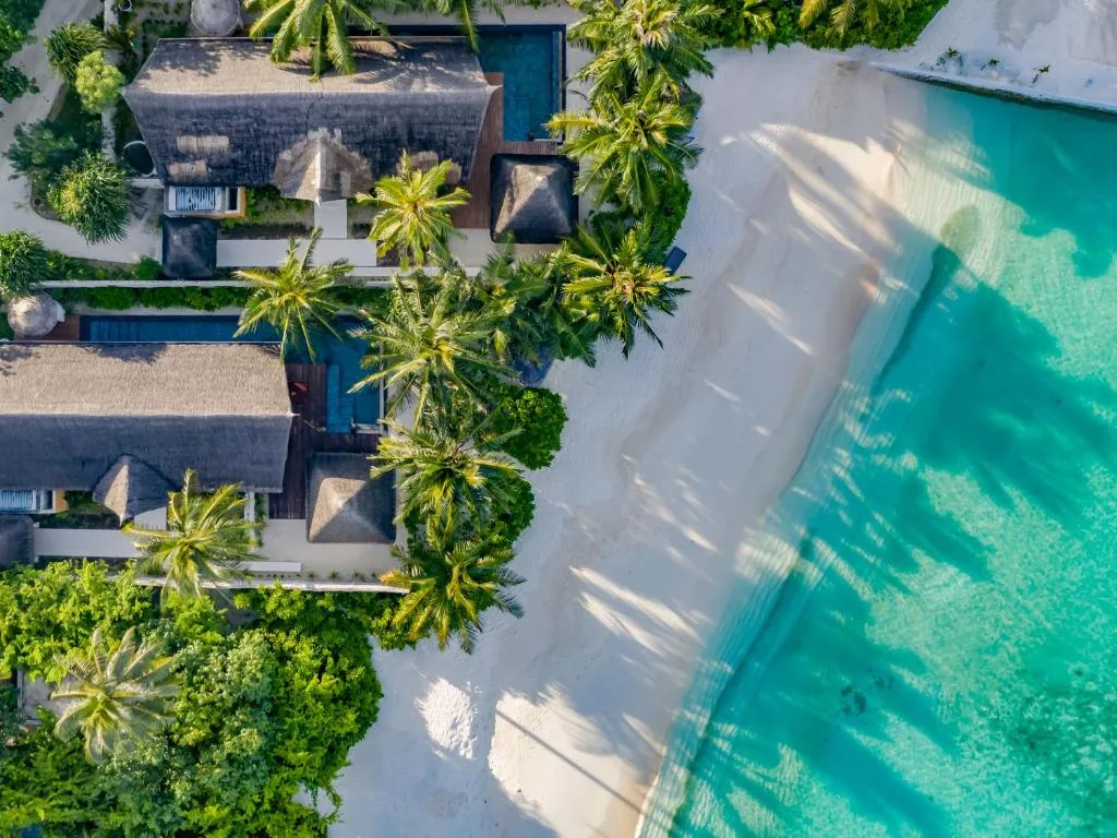 OZEN RESERVE BOLIFUSHI: another view