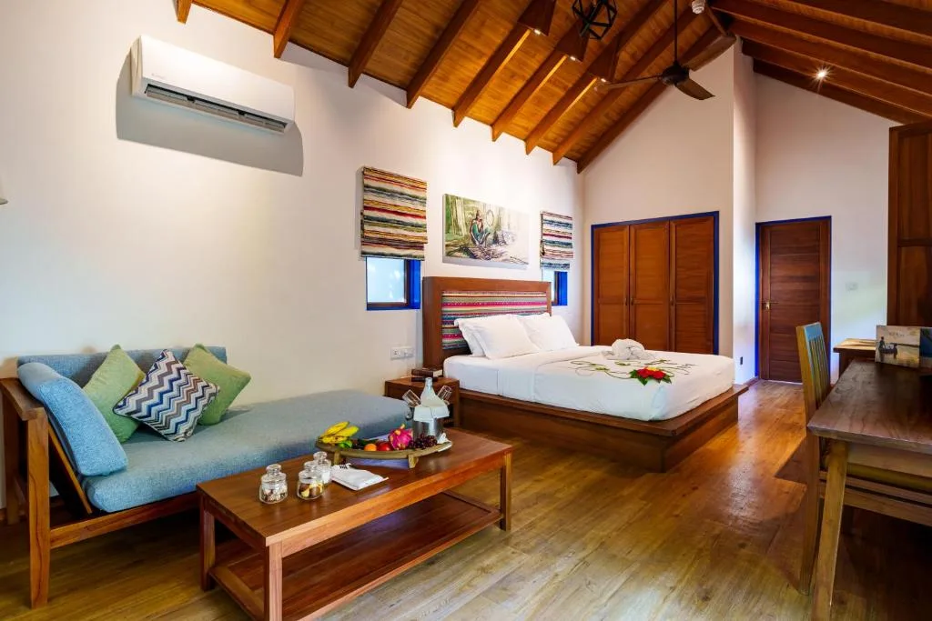 Reethi Faru Resort: another view