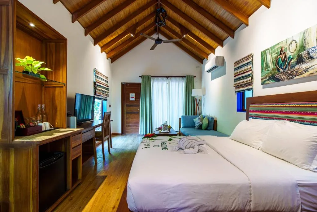 Reethi Faru Resort: another view