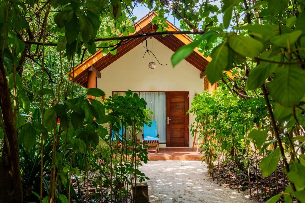 Reethi Faru Resort: another view