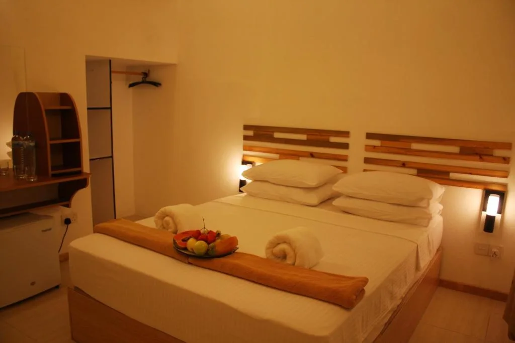 Relax Residence Thoddoo Maldives: another view
