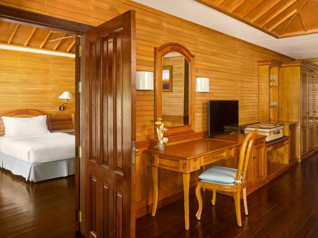 Royal Island Resort Maldives: another view