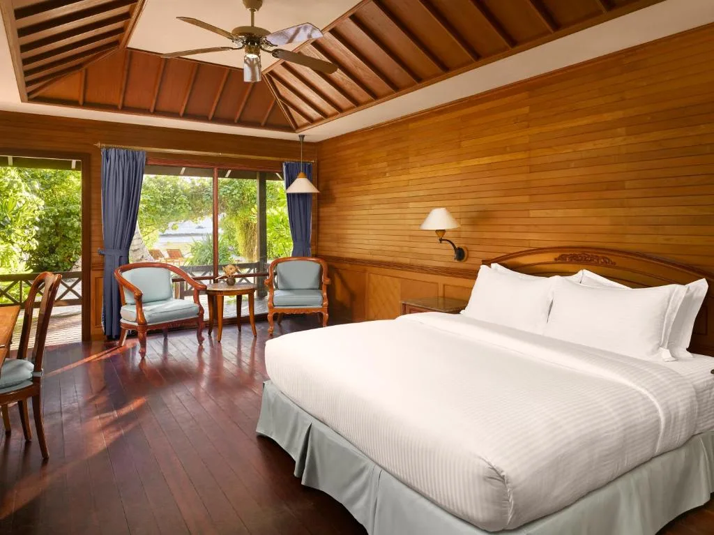 Royal Island Resort Maldives: another view