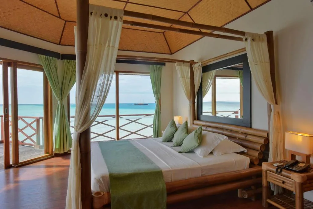 Safari Island Resort & Spa Maldives: another view