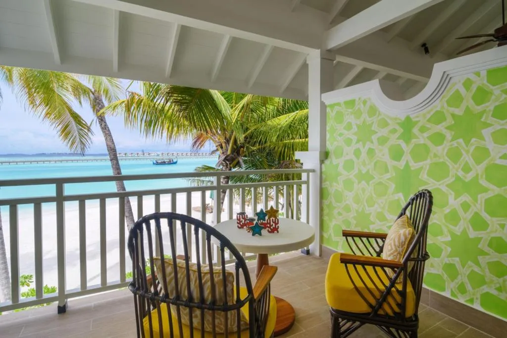 SAii Lagoon Maldives, Curio Collection By Hilton: another view