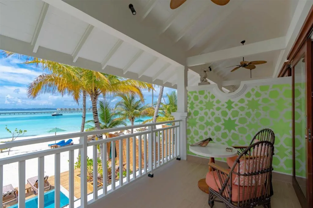SAii Lagoon Maldives, Curio Collection By Hilton: another view